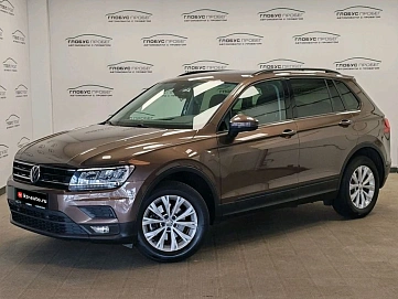 Volkswagen Tiguan, 2020г., передний привод, робот