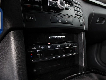 Mercedes-Benz E-Класс, 2011г., задний привод, автомат