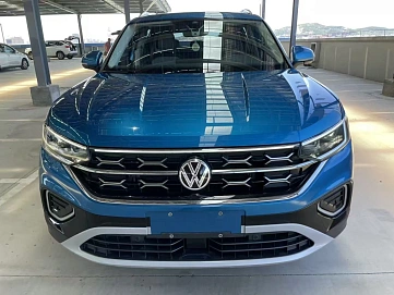 Volkswagen Tayron, 2022г., передний привод, робот