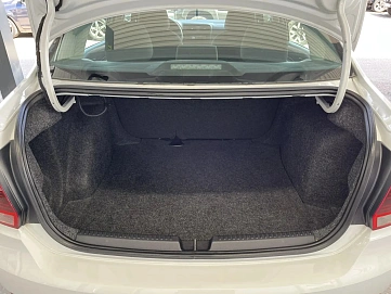 Volkswagen Polo, 2017г., передний привод, автомат