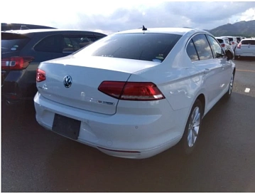 Volkswagen Passat, 2015г., передний привод, робот