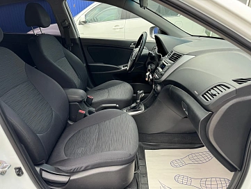 Hyundai Solaris, 2016г., передний привод, автомат