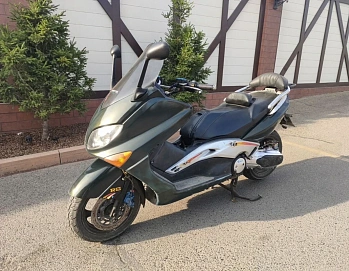Yamaha TMAX, 2001г.
