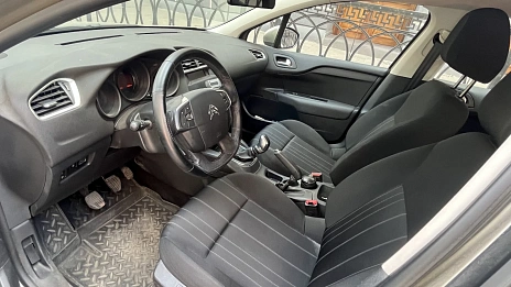 Citroen C4, 2012г., передний привод, механика