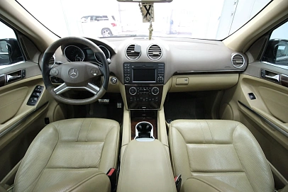 Mercedes-Benz M-Класс, 2010г., полный привод, автомат