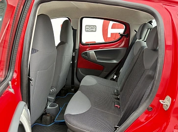 Peugeot 107, 2007г., передний привод, робот