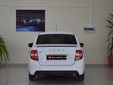 Lada (ВАЗ) Granta, 2022г., передний привод, механика