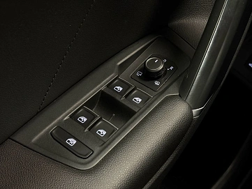 Volkswagen Tiguan, 2017г., полный привод, робот