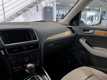 Audi Q5, 2009г., полный привод, робот