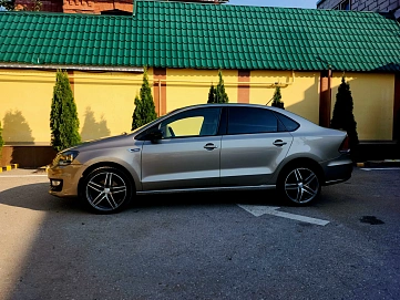 Volkswagen Polo, 2016г., передний привод, механика