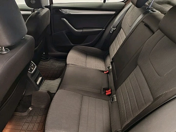Skoda Octavia, 2014г., передний привод, робот
