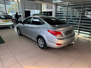 Hyundai Solaris, 2012г., передний привод, механика