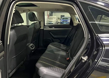 Volkswagen Lavida, 2022г., передний привод, робот