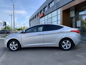 Hyundai Elantra, 2012г., передний привод, механика