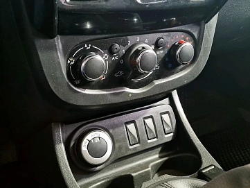 Renault Duster, 2018г., полный привод, механика