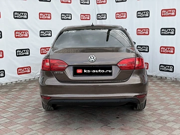 Volkswagen Jetta, 2012г., передний привод, автомат