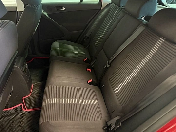Volkswagen Tiguan, 2011г., полный привод, автомат