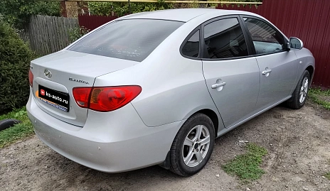 Hyundai Elantra, 2009г., передний привод, автомат