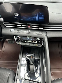 Hyundai Elantra, 2023г, передний привод, вариатор