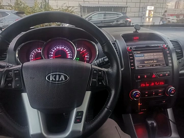 Kia Sorento, 2012г, полный привод, автомат