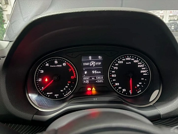 Audi Q2, 2022г., передний привод, робот