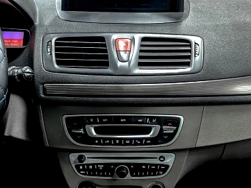 Renault Megane, 2009г., передний привод, механика