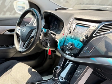 Hyundai i40, 2013г., передний привод, автомат