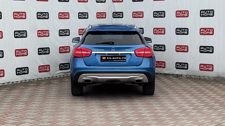 Mercedes-Benz GLA, 2015г., передний привод, робот