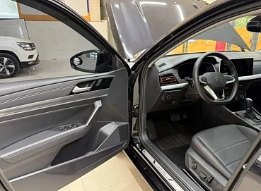 Volkswagen Lavida, 2023г., передний привод, автомат