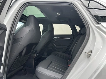 Audi A3, 2023г., передний привод, робот