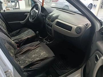 Renault Logan, 2012г., передний привод, механика