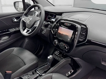 Renault Kaptur, 2021г., передний привод, вариатор