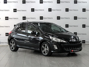 Peugeot 308, 2008г., передний привод, механика