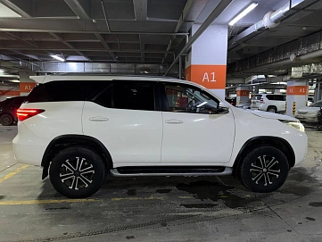Toyota Fortuner, 2017г., полный привод, автомат