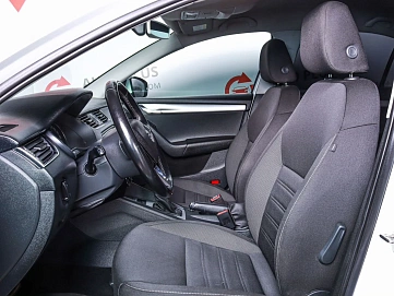 Skoda Octavia, 2019г., передний привод, робот