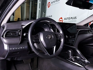 Toyota Camry, 2022г., передний привод, автомат