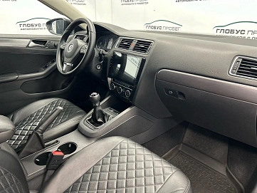 Volkswagen Jetta, 2014г., передний привод, механика