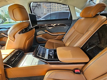 Audi A8, 2019г, полный привод, автомат