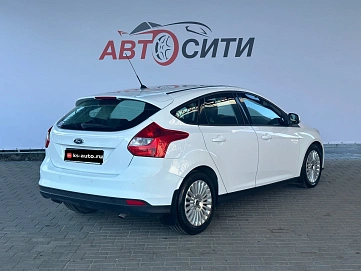 Ford Focus, 2012г., передний привод, робот