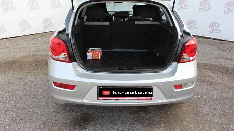 Chevrolet Cruze, 2012г., передний привод, механика