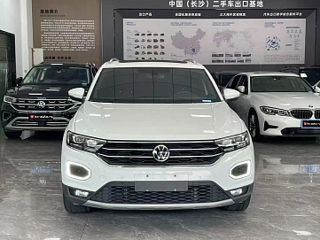 Volkswagen T-Roc, 2022г., полный привод, робот