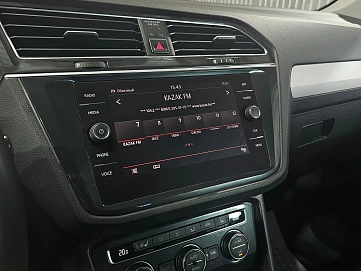 Volkswagen Tiguan, 2018г., полный привод, робот
