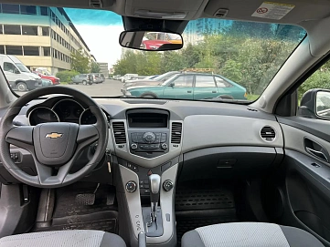 Chevrolet Cruze, 2010г., передний привод, автомат