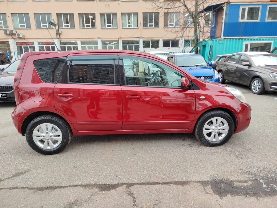 Nissan Note, 2012г., передний привод, автомат