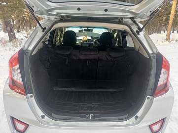 Honda Fit, 2015г., передний привод, вариатор