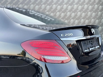 Mercedes-Benz E-Класс, 2018г., задний привод, автомат