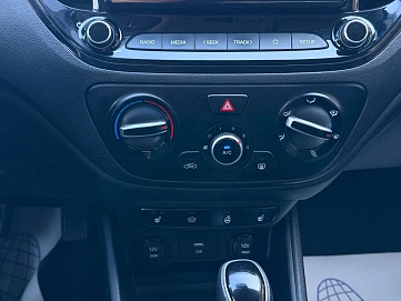 Hyundai Solaris, 2022г., передний привод, автомат