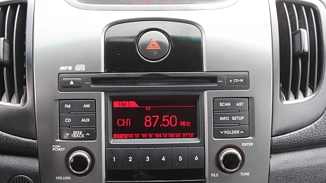 Kia Cerato, 2010г., передний привод, механика