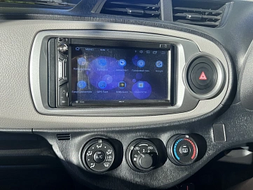 Toyota Vitz, 2012г., передний привод, вариатор