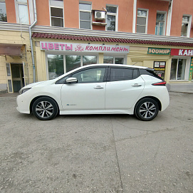 Nissan Leaf, 2019г., передний привод, автомат